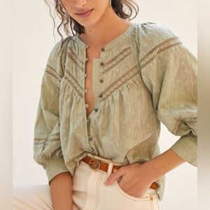 Anthropologie light green button up peasant blouse - size small